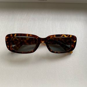 Floucia Gia Tortoise Sunglasses